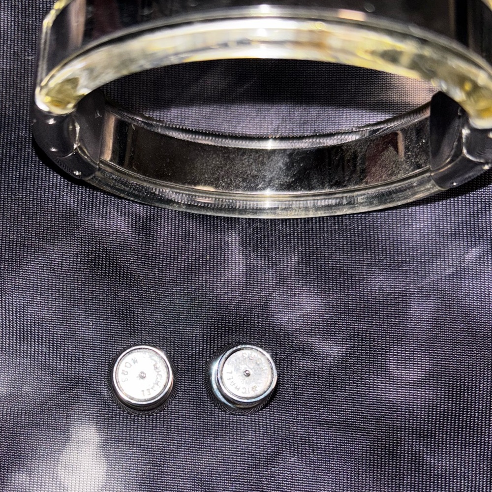 Michael kors chunky bangle bracelet and big cz diamond clear earrings - Picture 2 of 4